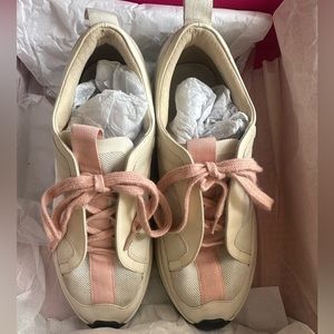 Kat Maconie - Blanc/ Pink  Low Top Trainers